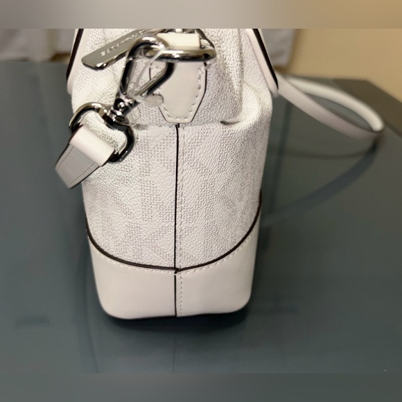 Michael Kors Hyde Satchel Crossbody Bag - Picture 5 of 10